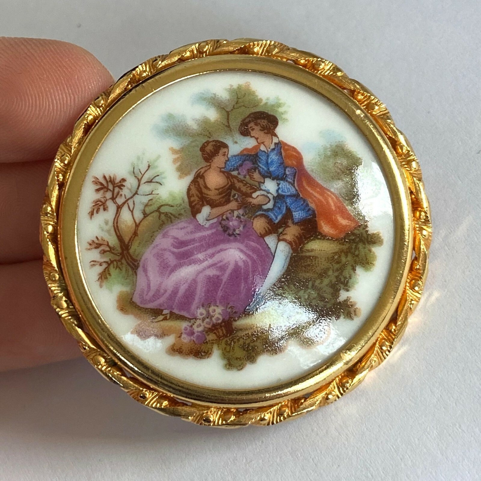 Antique Limoges Courting Couple Brooch Round Gold Trombone closure Antique Limoges Courting Couple Brooch Round Gold Trombone closure