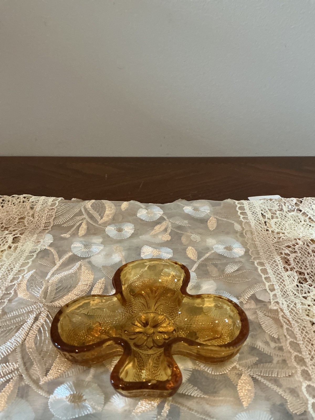 Indiana Glass Tiara Sandwich pattern nut or trinket cup from the 1970s–1980s