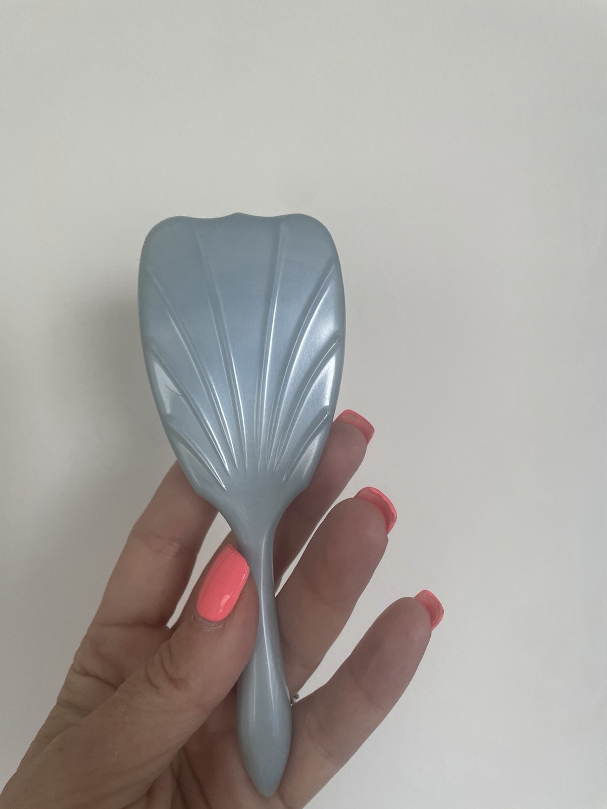 Vintage Mid Century Child’s Brush and Comb Set Blue Vintage Mid Century Child’s Brush and Comb Set Blue