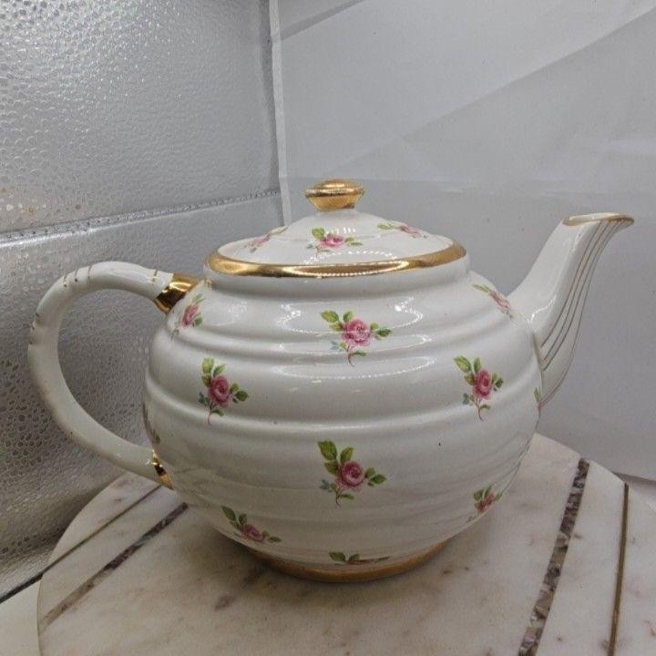 Vintage Sadler White Ceramic Teapot Pink Roses Gold Trim England Floral Medium