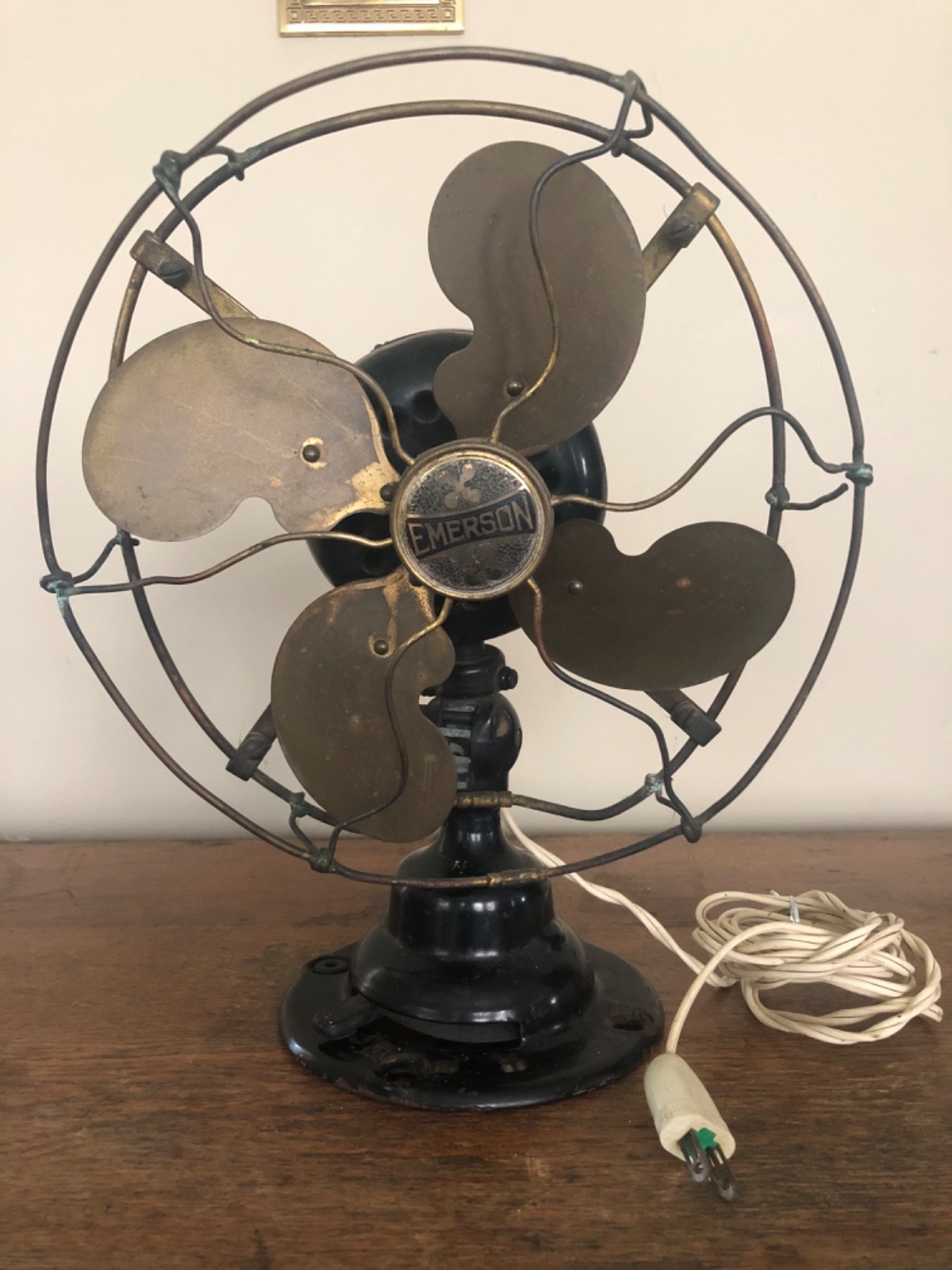 RARE ca. 1914 Antique Emerson Oscillating Desk Fan  21645 3 Speeds Working