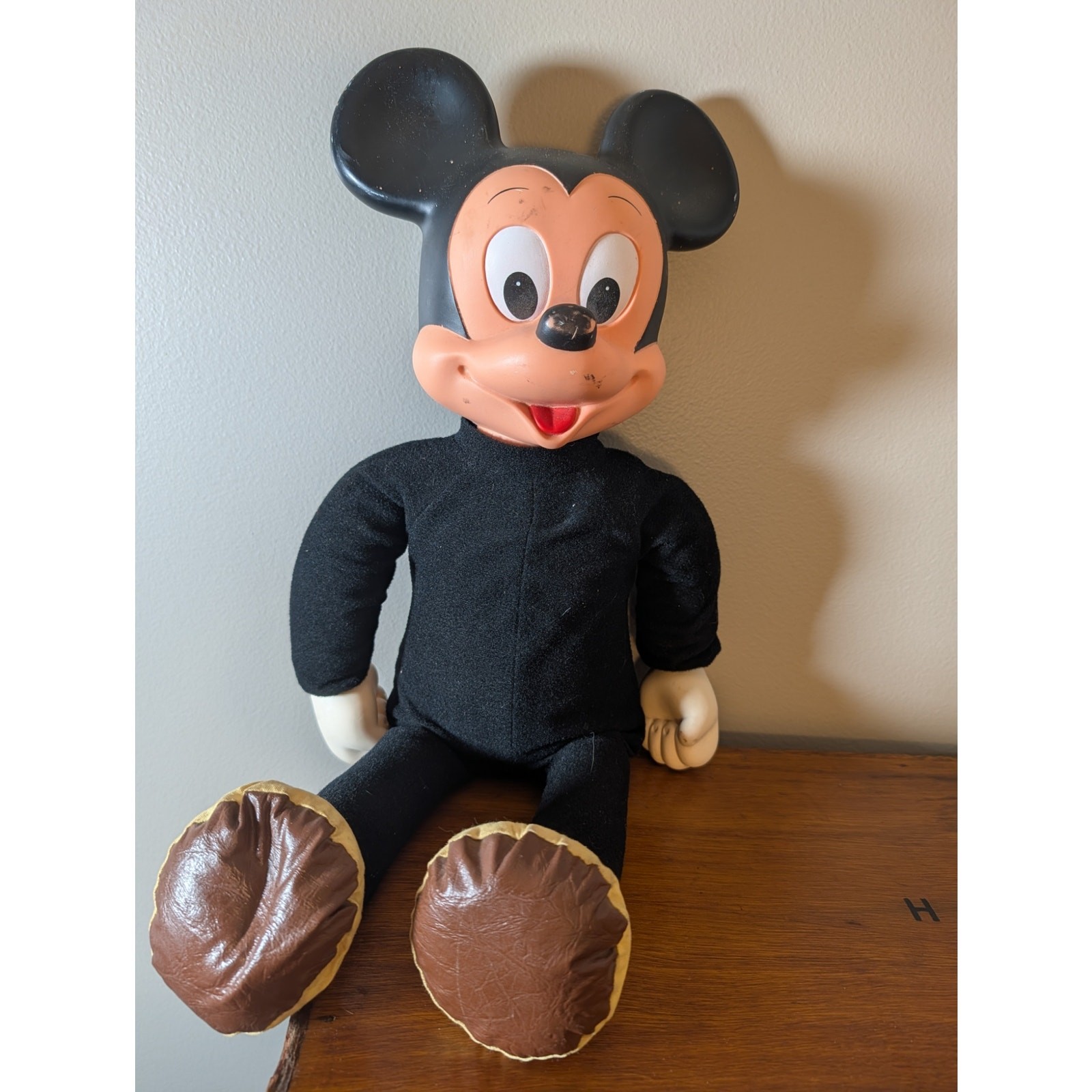 Vintage 1970s Hasbro Marching Mickey Mouse Walt Disney Productions Hong Kong