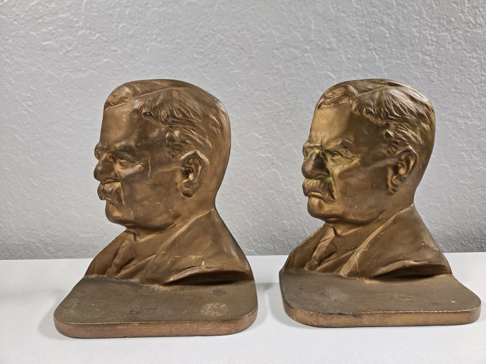 Vtg Set Theodore Roosevelt Brass Tone Cast Iron Bookends Copyright 1926 Antique
