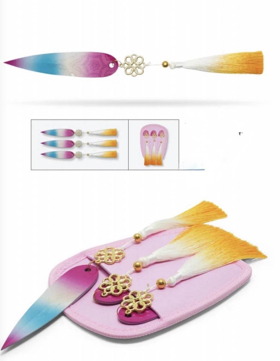 Zoey’s Daggers K-pop Demon Hunters Set Of 3 Full metal Zoey’s Daggers K-pop Demon Hunters Set Of 3 Full metal