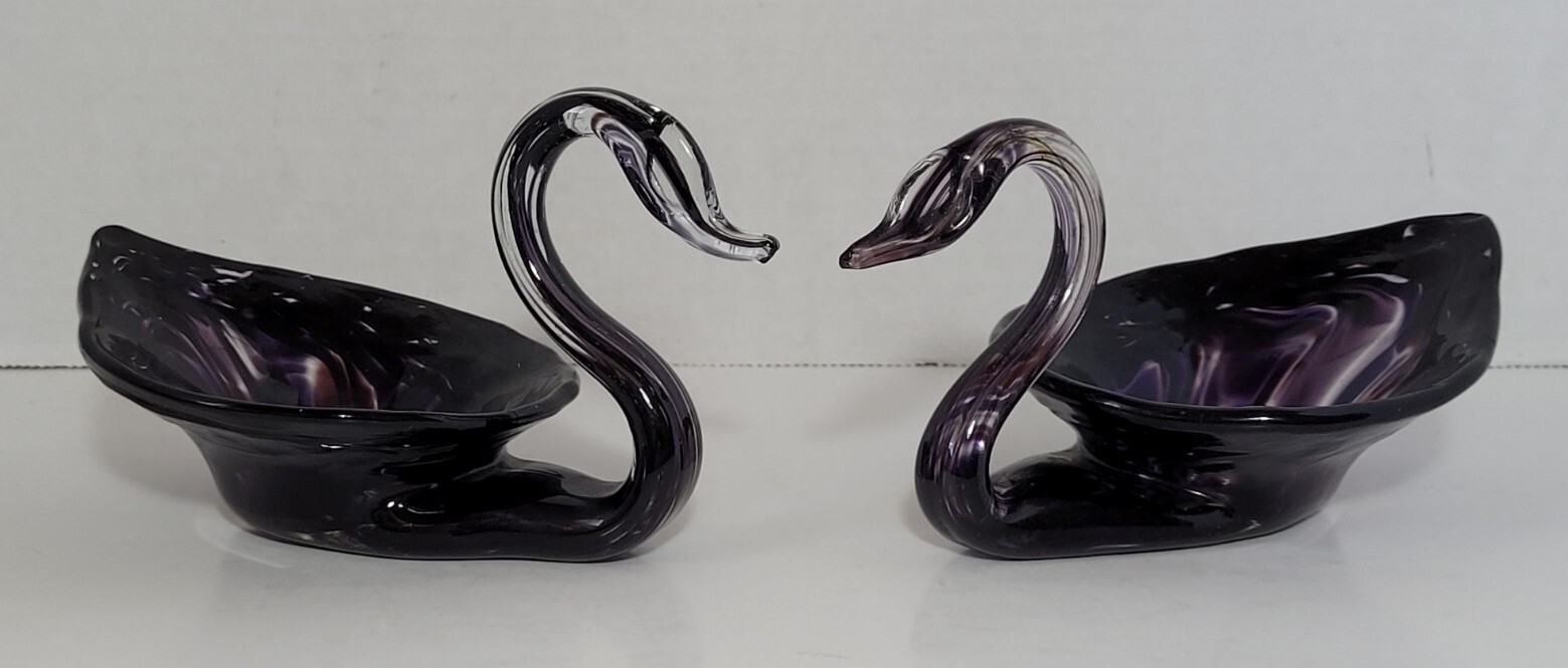 Set Of 2 Blown Glass Swan Dishes Purple Matching Pair 