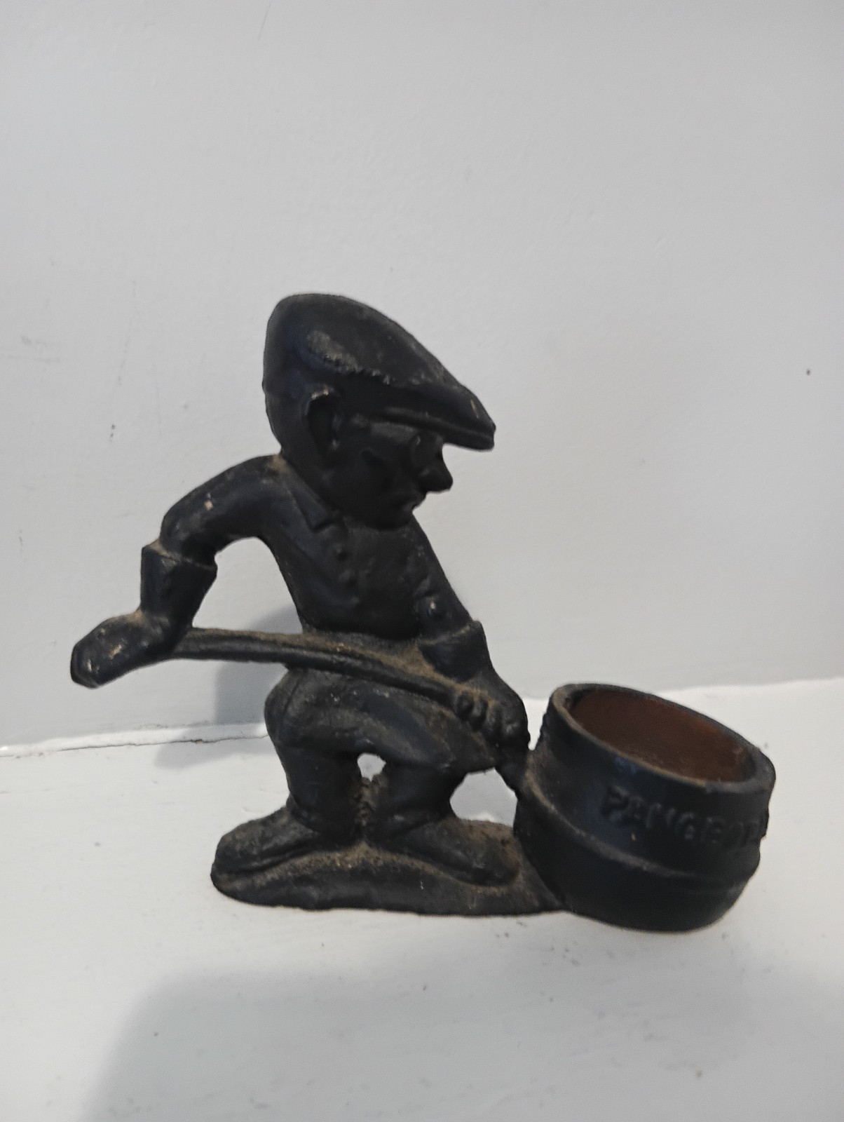 PANGBORN Old Cast Iron Foundry Worker Doorstop Decorative Art Statue