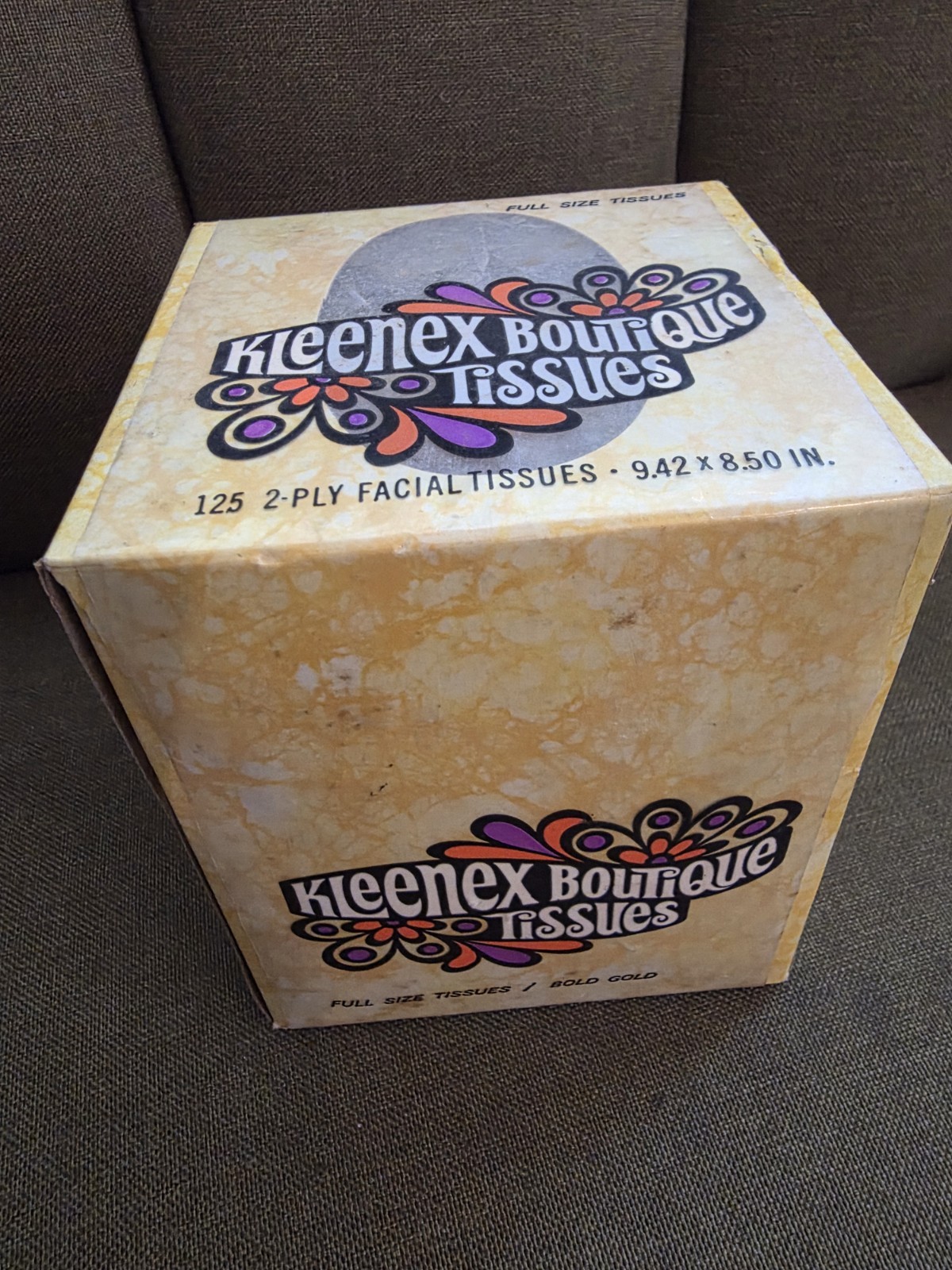 Vintage Kleenex Boutique Gold Tissue & Box 1967 RARE New/Old Stock Movie/TV Prop