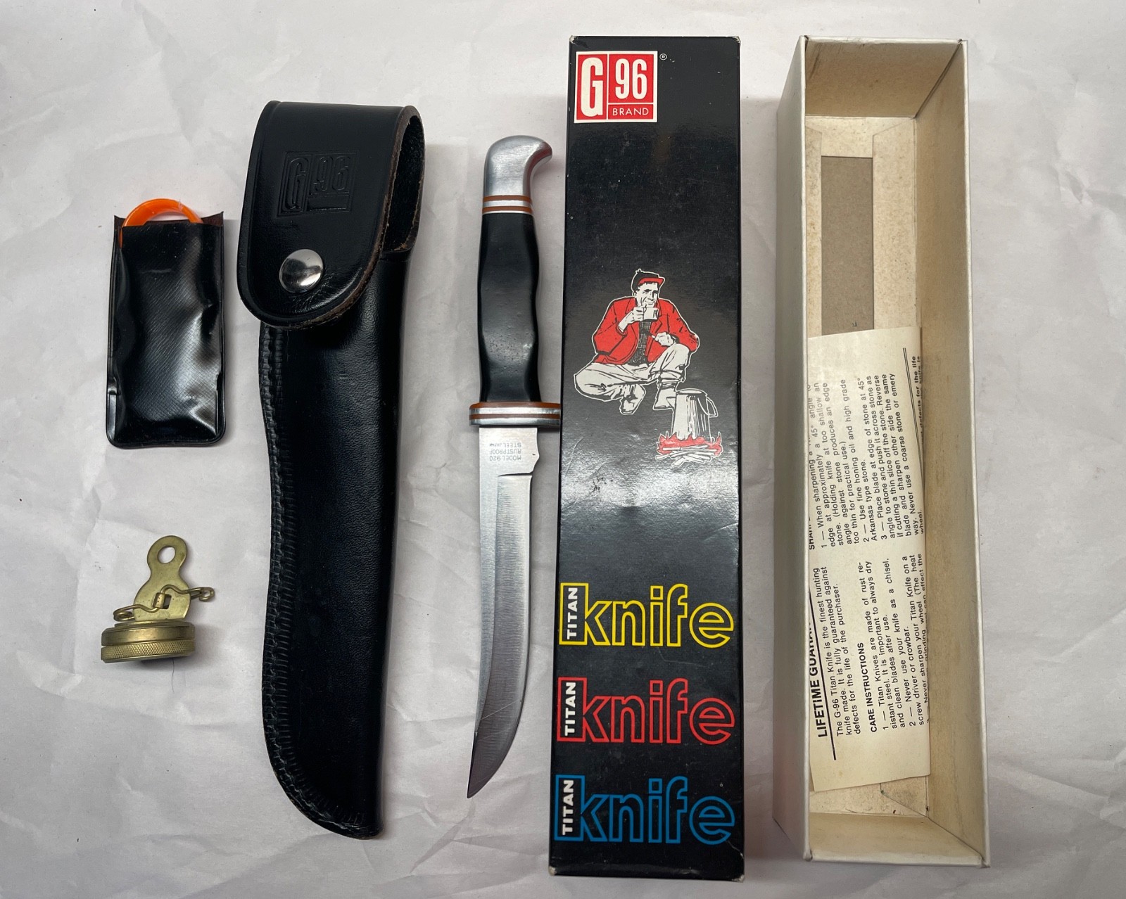 Vtg G96 Titan knife model 920 in Original Box with Leather Sheath & Paper Japan