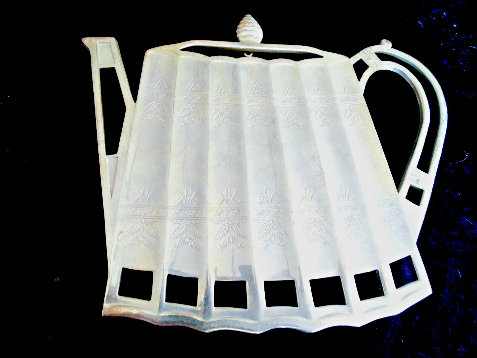 Vtg Godinger Teapot Shape Hot Plate Trivet Silver Plate Metal Kitchen Decor