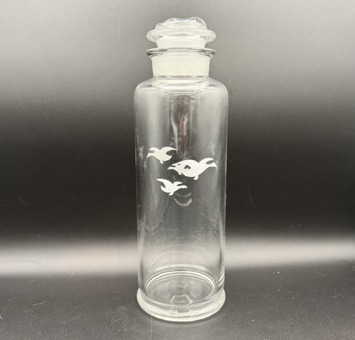 VINTAGE Heisey Glass Cobel Cocktail Shaker With White Ducks 13.5” With Strainer