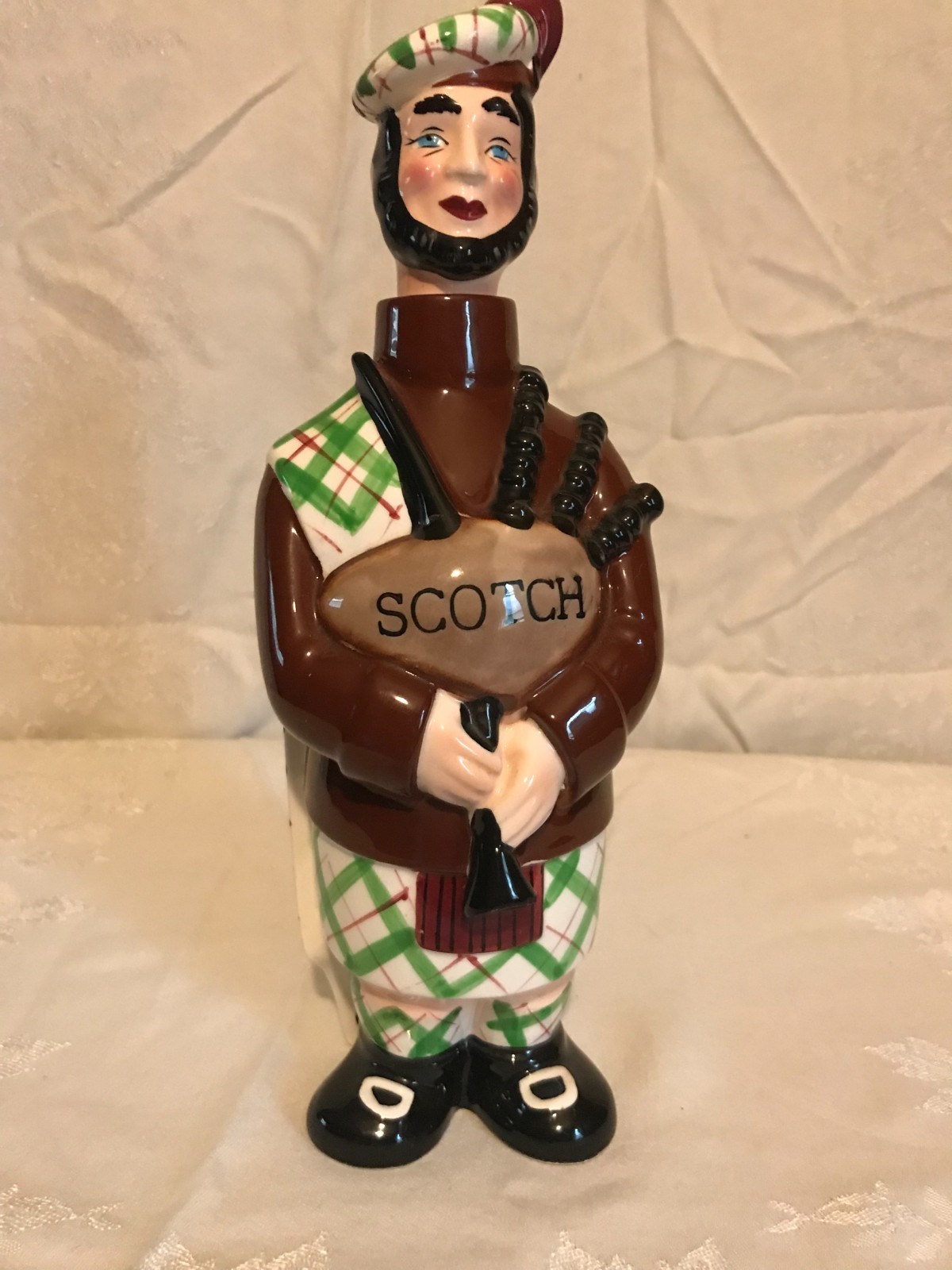 Vintage Scotsman Scotch bottle decanter