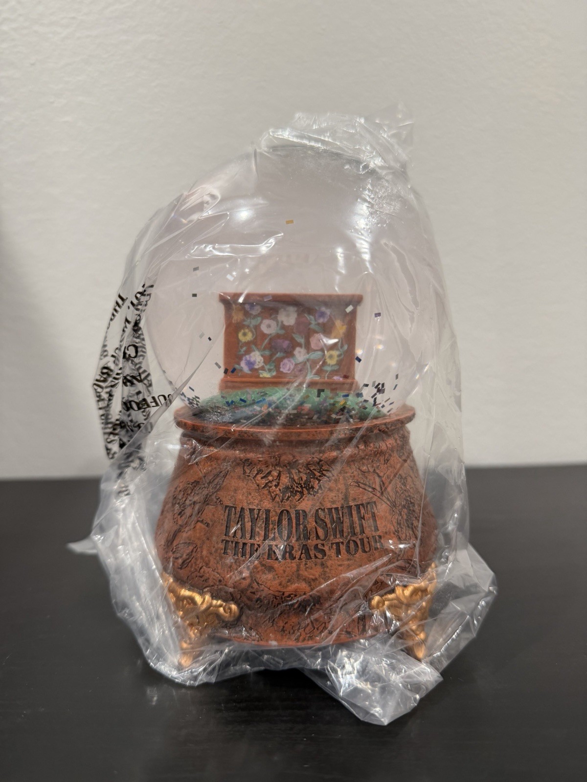 Taylor Swift THE ERAS TOUR Acoustic Piano Snow Globe - IN HAND - New - 