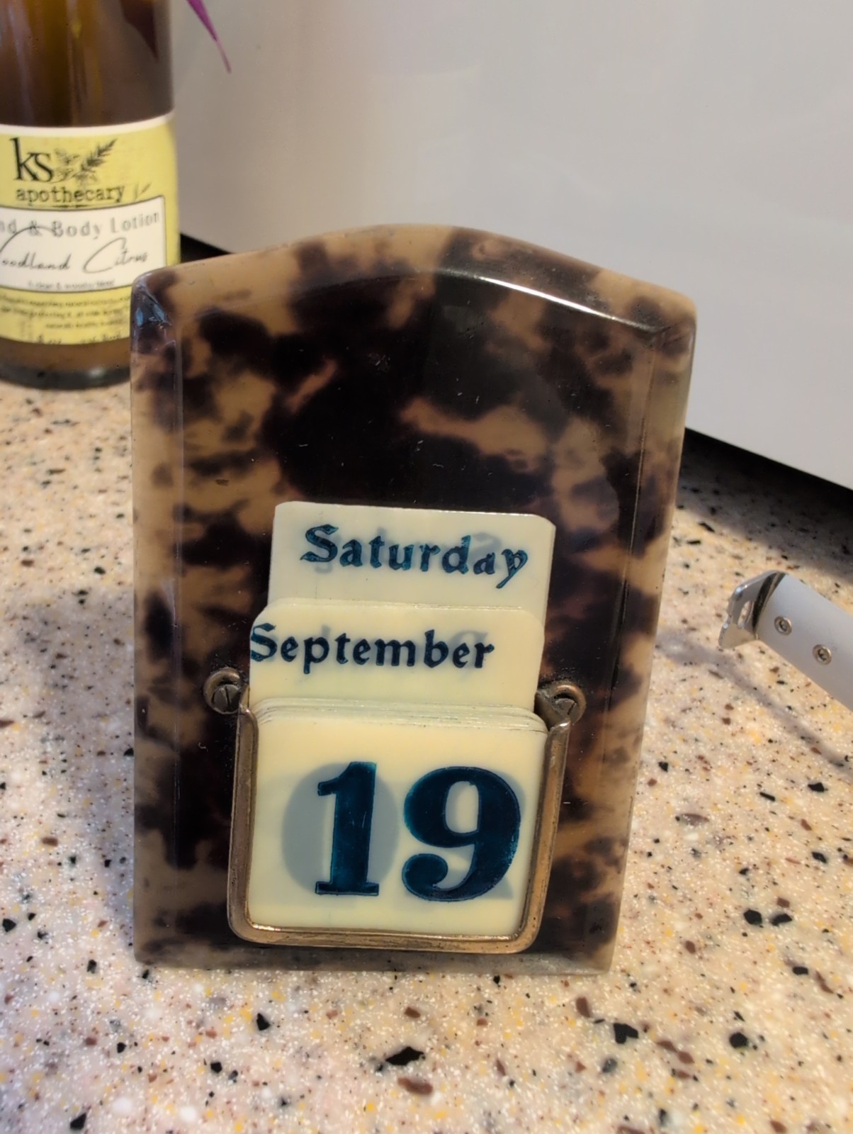 Rare Vintage Celluloid Faux Tortoise Shell Perpetual Calendar 