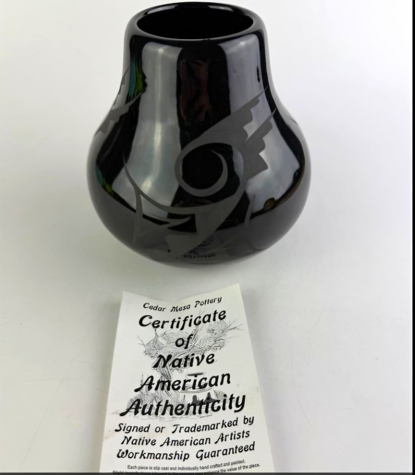 Vintage Cedar Mesa Pottery  Signed E L Diné Navajo Artist with COA