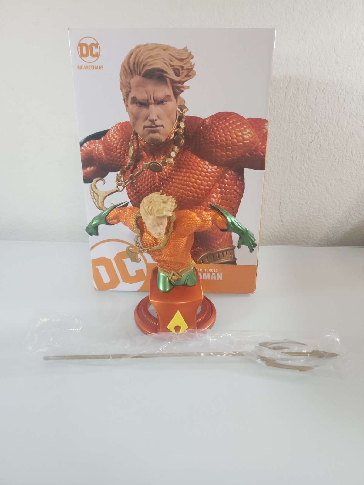 Aquaman Bust DC Comics Super-Heroes Jim Lee DC Collectibles Aquaman Bust DC Comics Super-Heroes Jim Lee DC Collectibles