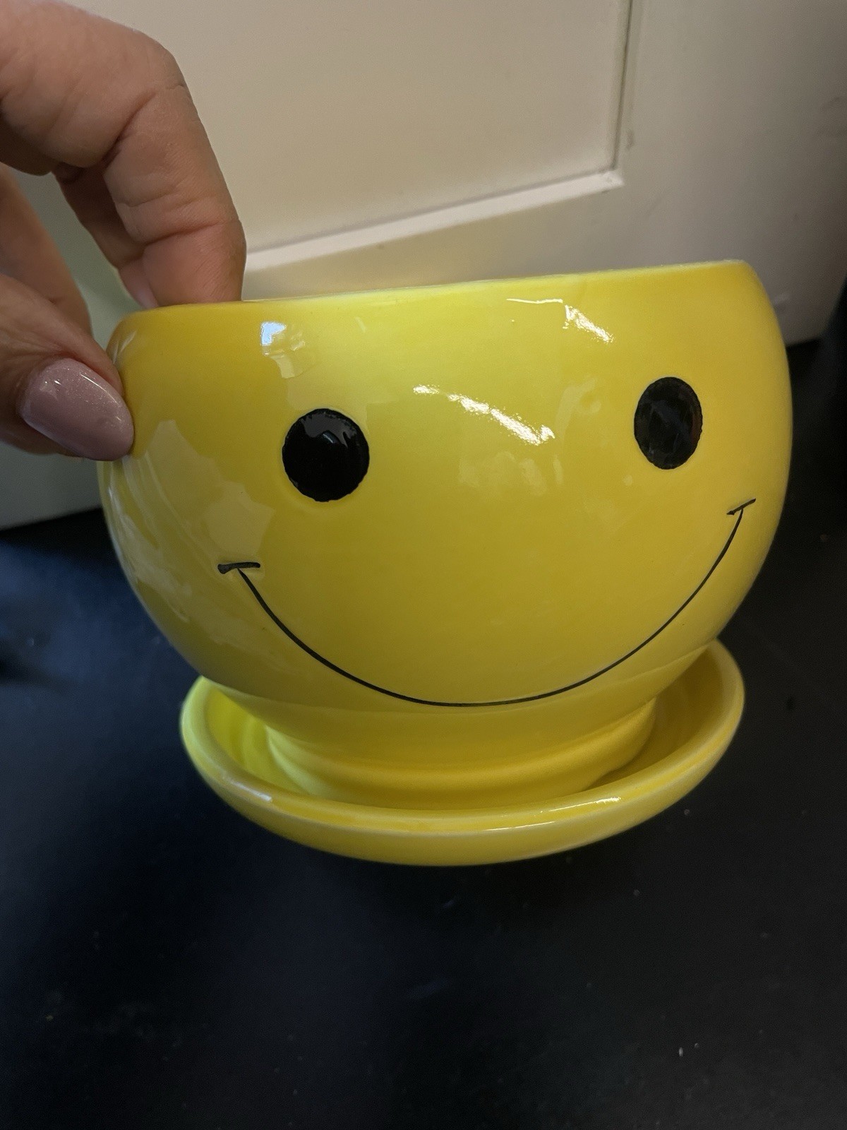 Round Ceramic vase Yellow Smiley Face 4.5