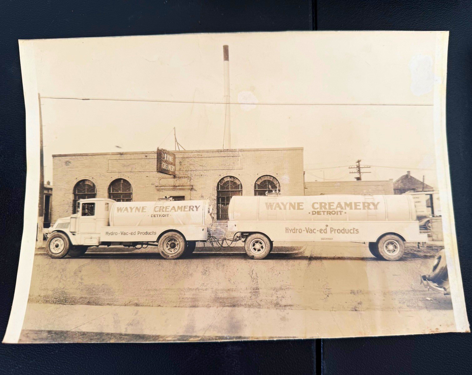 Vintage GMC Truck Photo Wayne Creamery Detroit Michigan Dairy Milk Tanker RARE