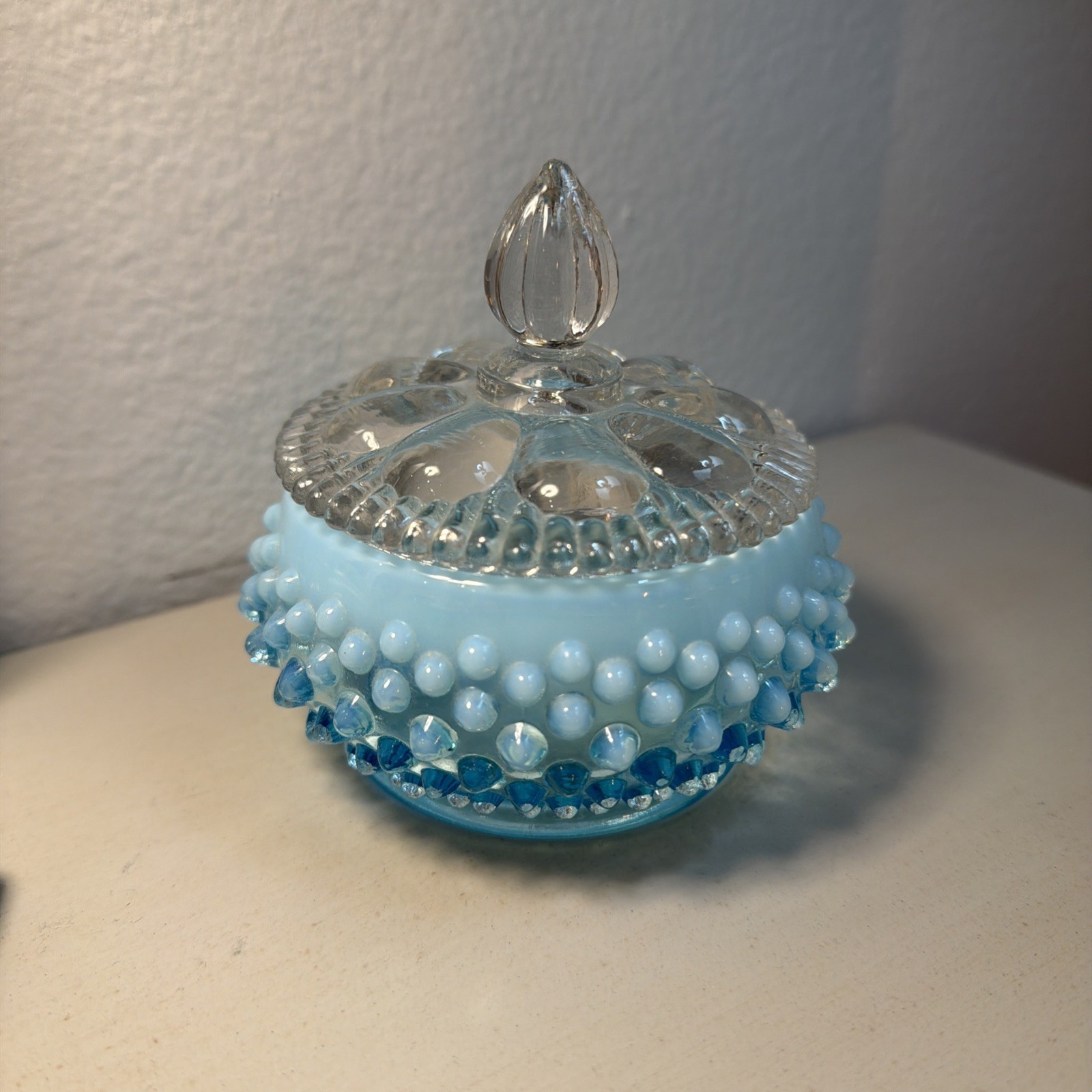 Vintage Fenton Hobnail Blue Opalescent Powder Bowl Trinket Dish w/Clear Lid Vintage Fenton Hobnail Blue Opalescent Powder Bowl Trinket Dish w/Clear Lid