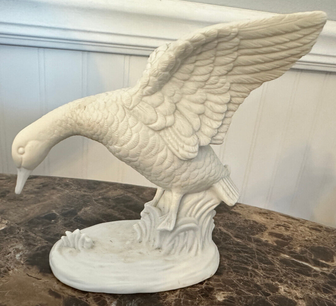 WHITE DUCK LANDING IN A MARSH FIGURE FIGURINE PORCELAIN 5\