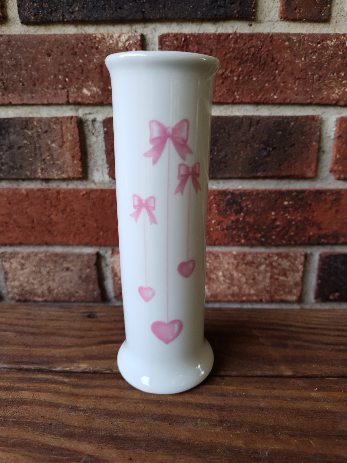 Vintage F.T.D.A 7” Tall Slim White Porcelain Bud Vase With Pink Bows & Hearts