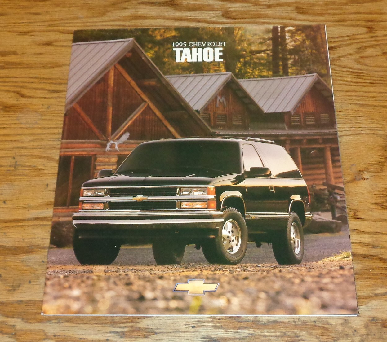 Original 1995 Chevrolet Tahoe Sales Brochure 95 Chevy LS LT