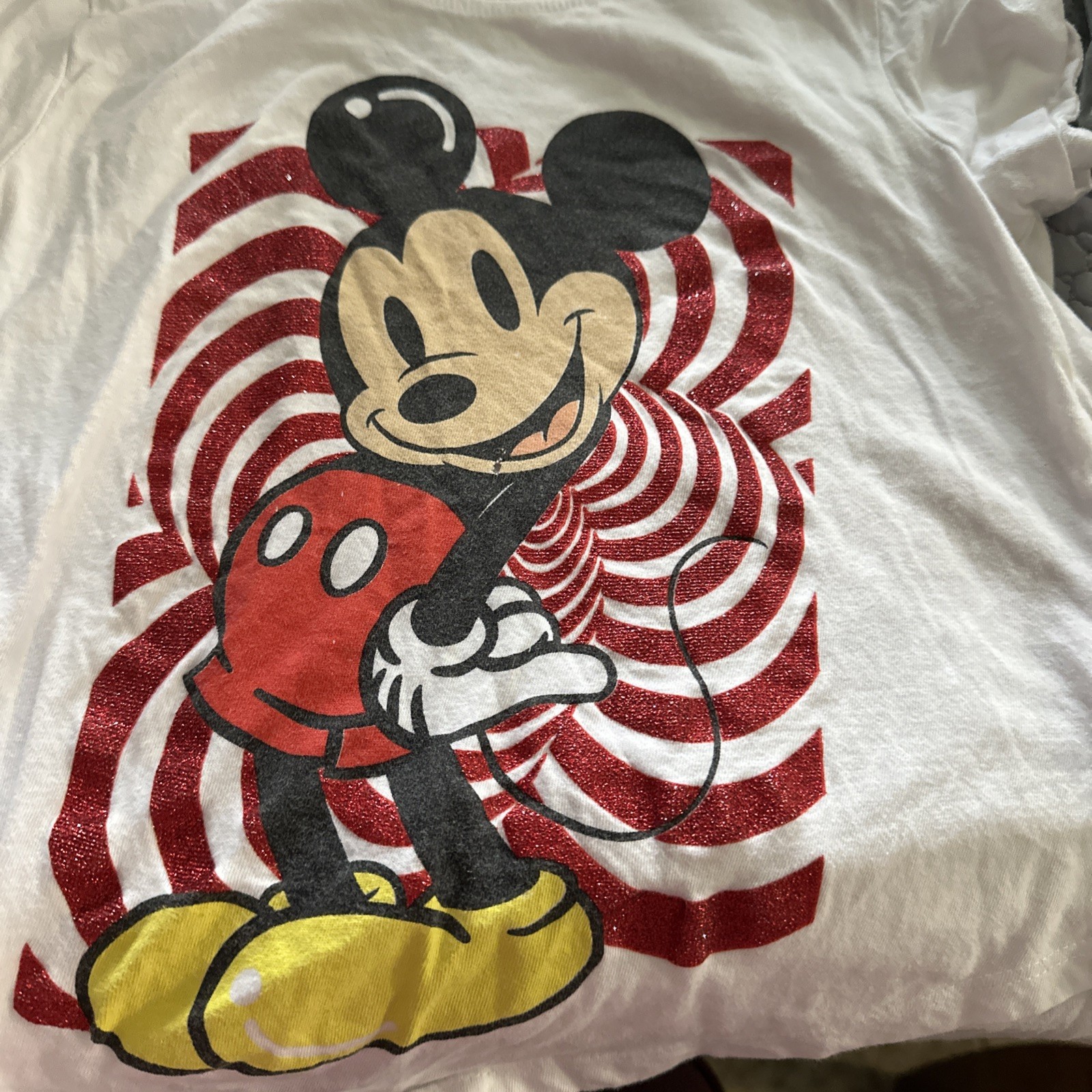 Vintage Mickey Tee On White Size Small 7 Children  Red Spiral Background