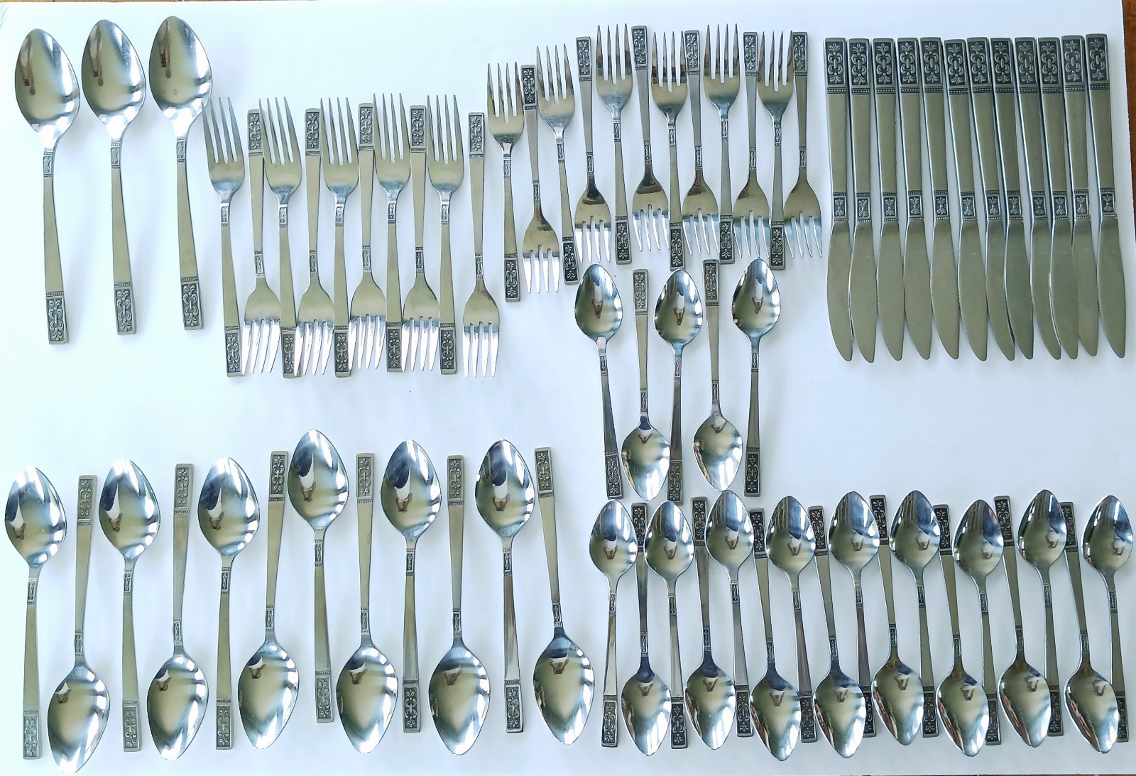 71 Pieces Vintage IIC Stainless Flatware Korea