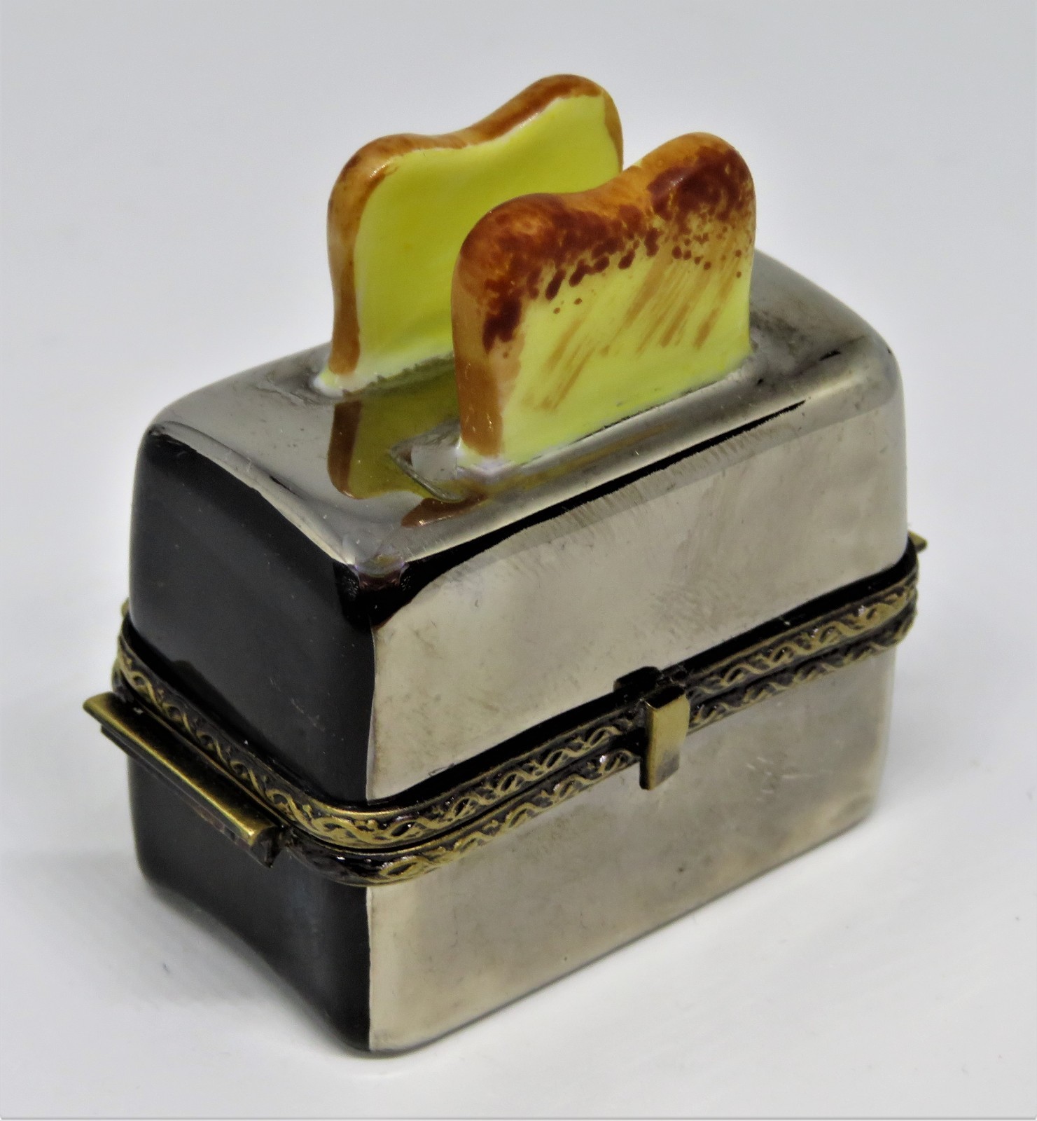 LIMOGES FRANCE BOX- GR - RETRO CHROME TOASTER - 3D PIECE OF TOAST & JELLY INSIDE LIMOGES FRANCE BOX- GR - RETRO CHROME TOASTER - 3D PIECE OF TOAST & JELLY INSIDE