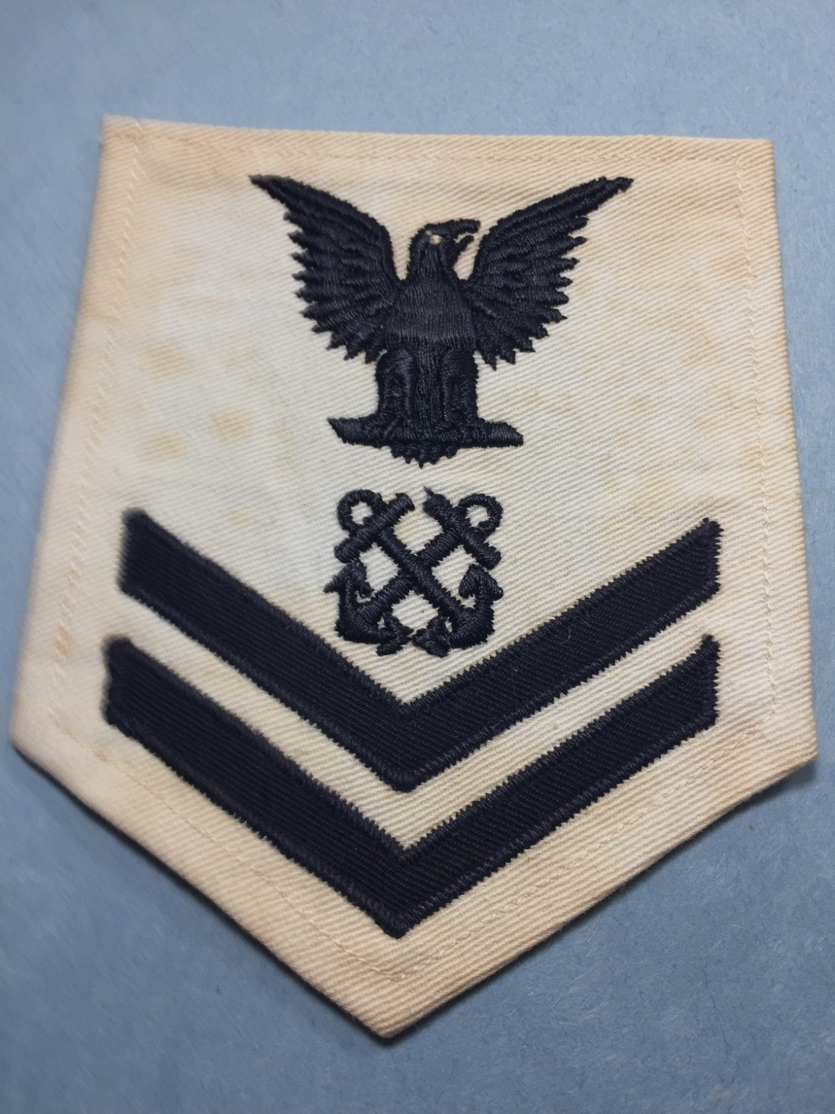 vtg. USN -2nd class Boatswains Mate male size (Eagle facing right) Dated 1943