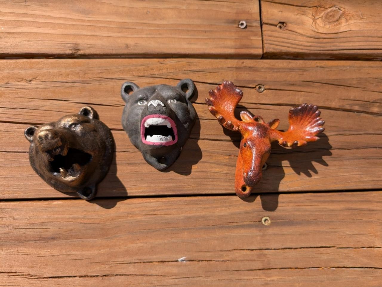 3 CAST IRON WILDLIFE SODA BEER WALL MOUNT BOTTLE OPENER BAR BARWARE BEARS MOOSE