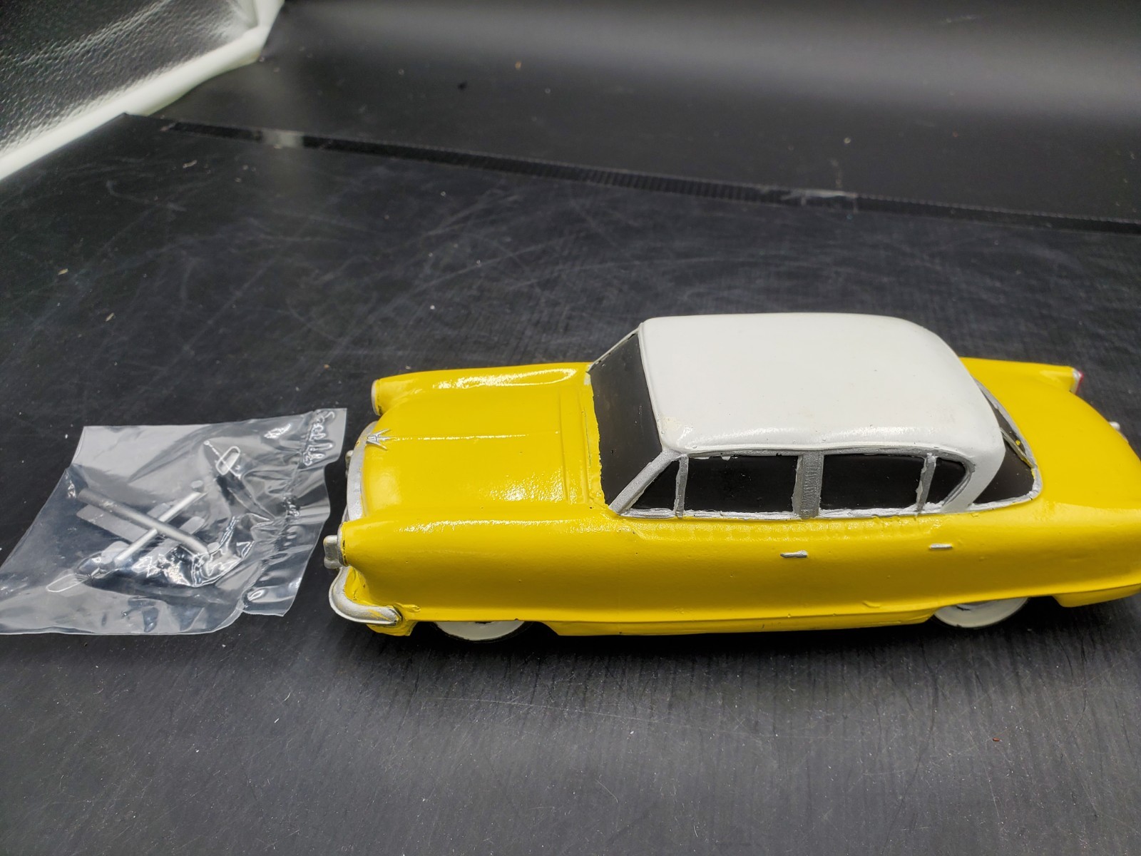 😎Rare 1952-1954 Nash Rambler 2-Door Golden Airflyte Model resin Dealer Promo