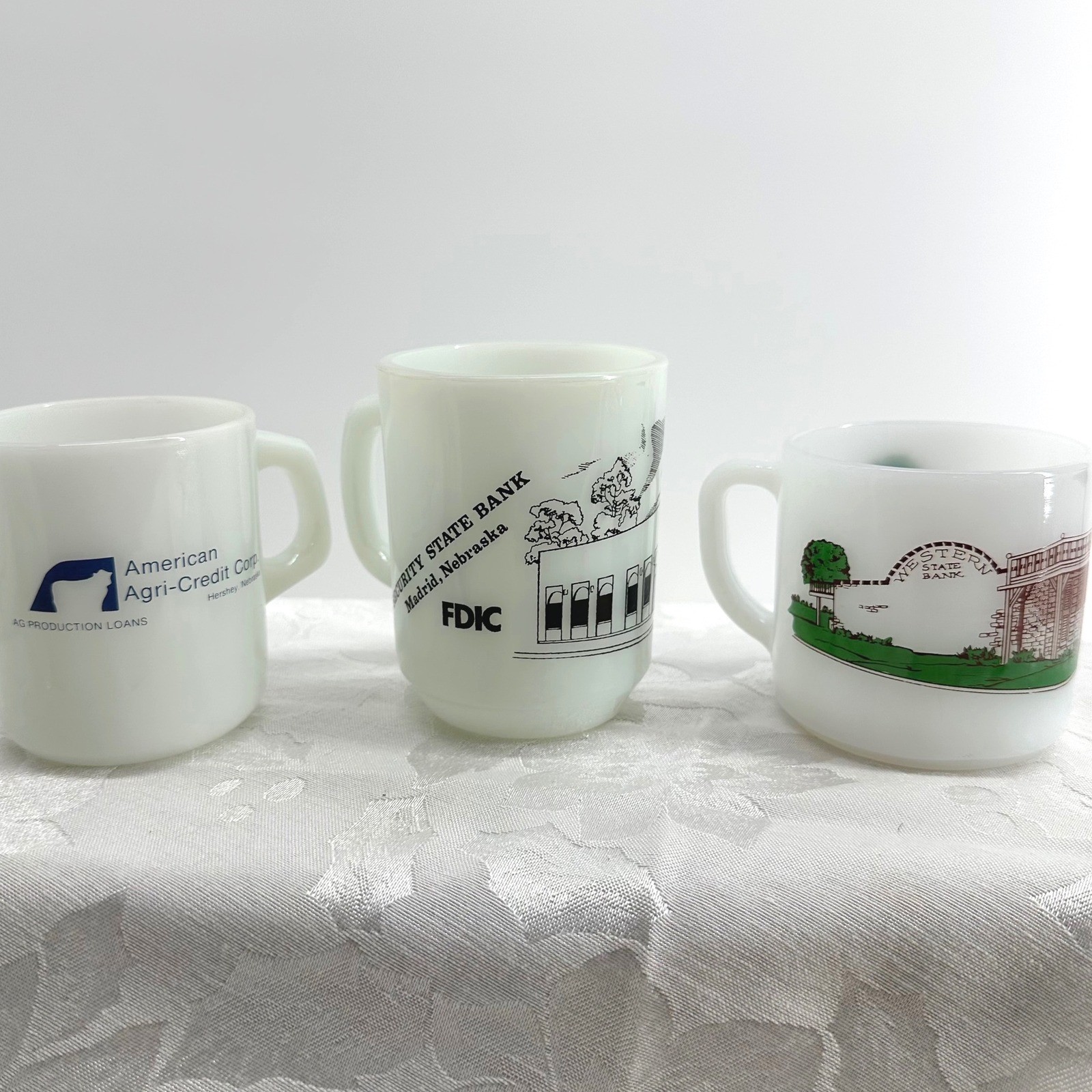 Vintage Milk Glass Nebraska Advertising Mugs White Excellent Set x 3 Banks Retro