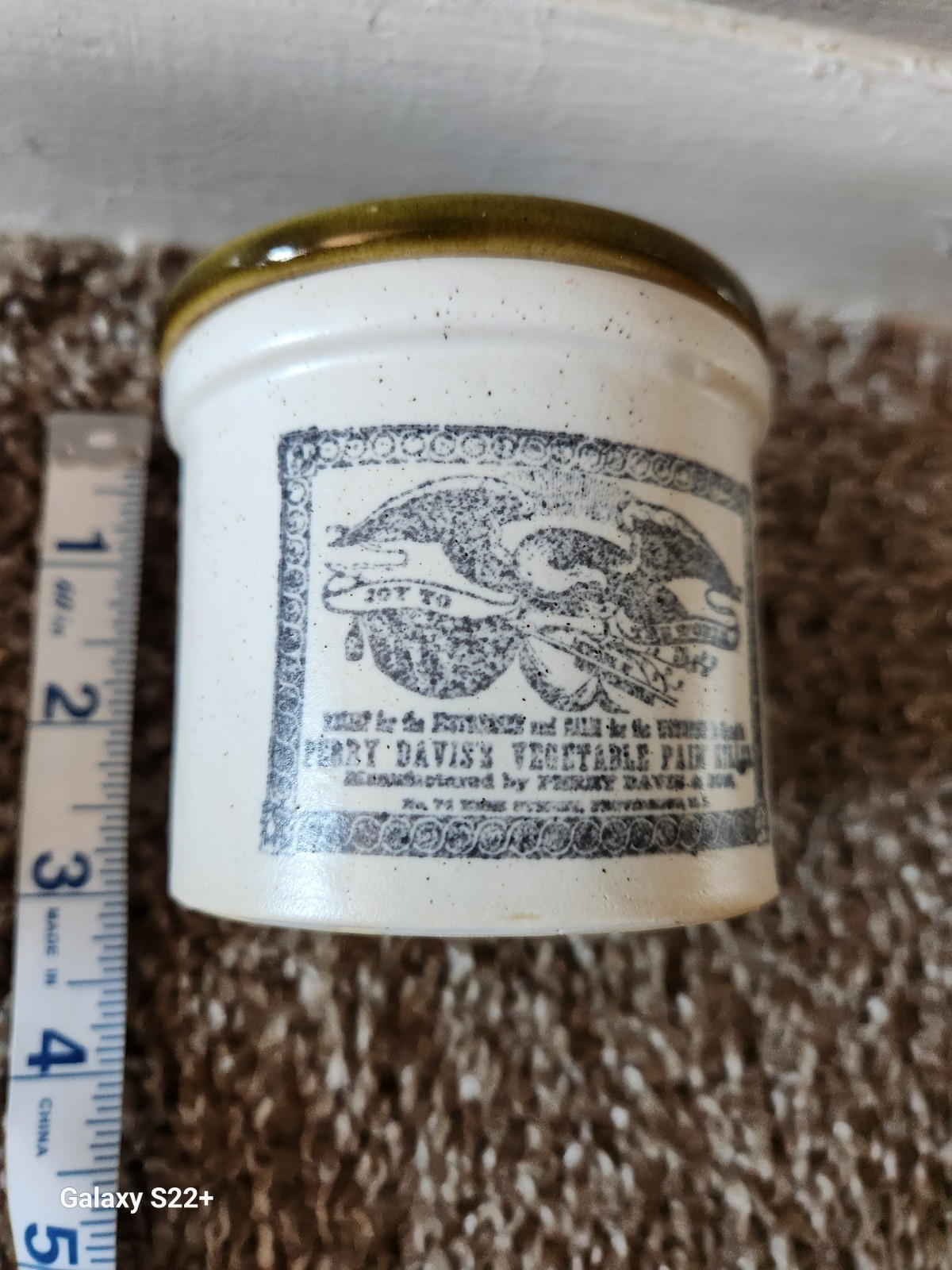 Vintage Perry Davis Vegetable Pain Killer Stoneware Advertising Crock With Lid
