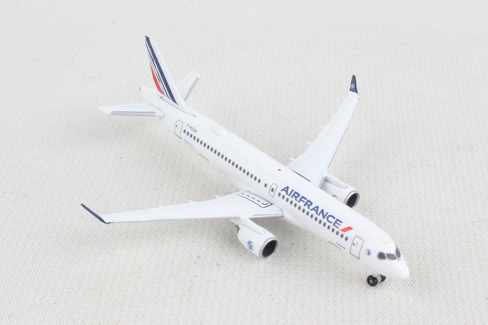 HERPA AIR FRANCE A220-300 1/500 (**)