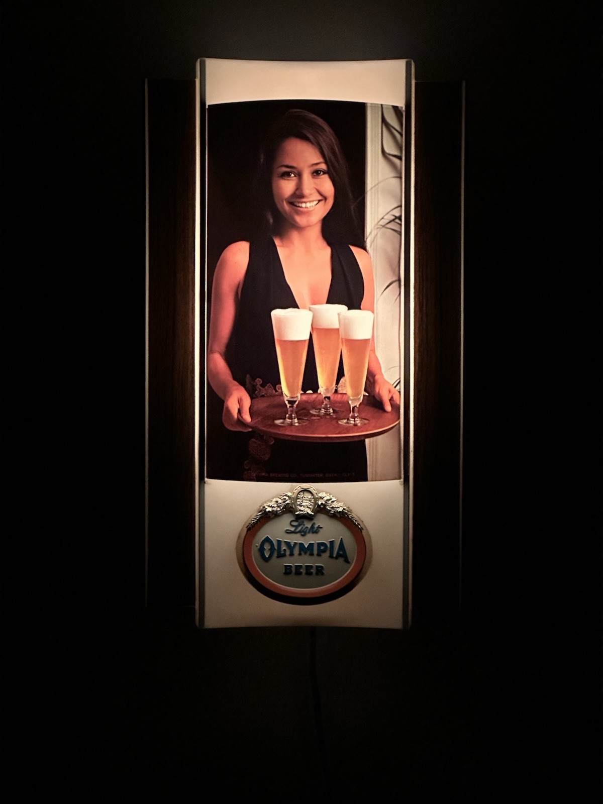 VTG 1970s Light Olympia Beer Lighted Sign Girl Waitress Tray Tumwater WA 15.5