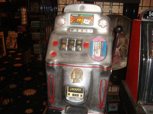 Vintage Jennings Chief Mechanical Slot Machine Vintage Jennings Chief Mechanical Slot Machine
