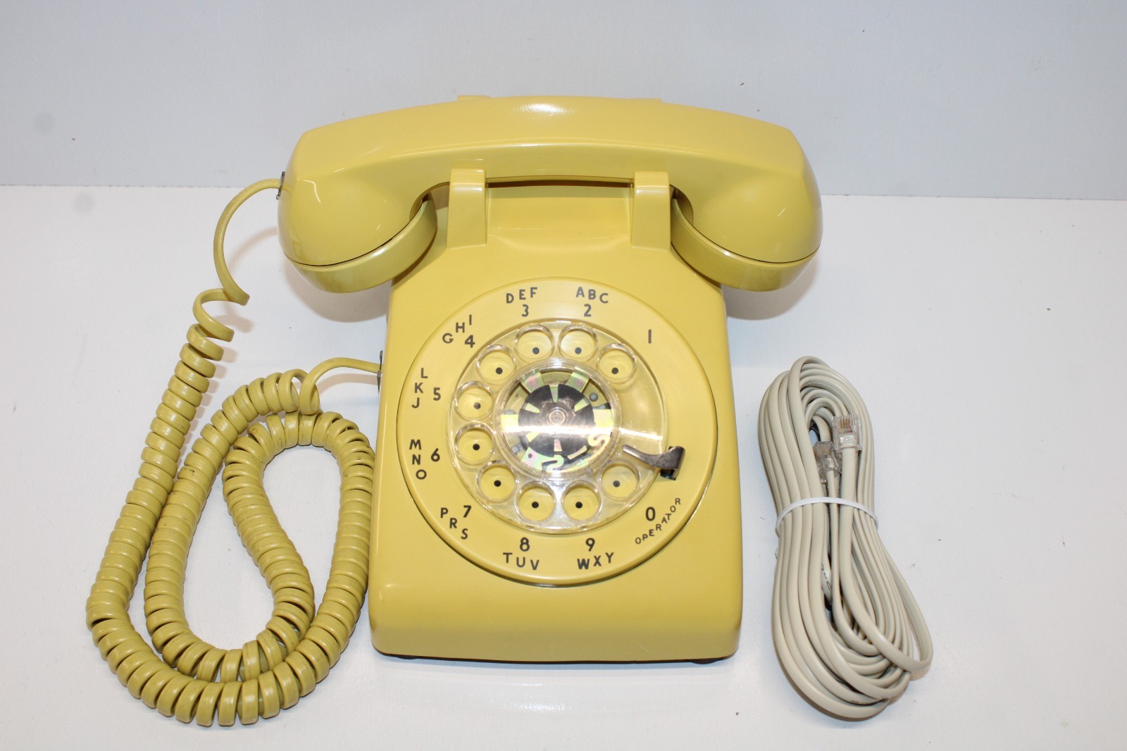 Vintage 1980 Western Electric Rotary Telephone Mustard Yellow-Tested & Working Vintage 1980 Western Electric Rotary Telephone Mustard Yellow-Tested & Working
