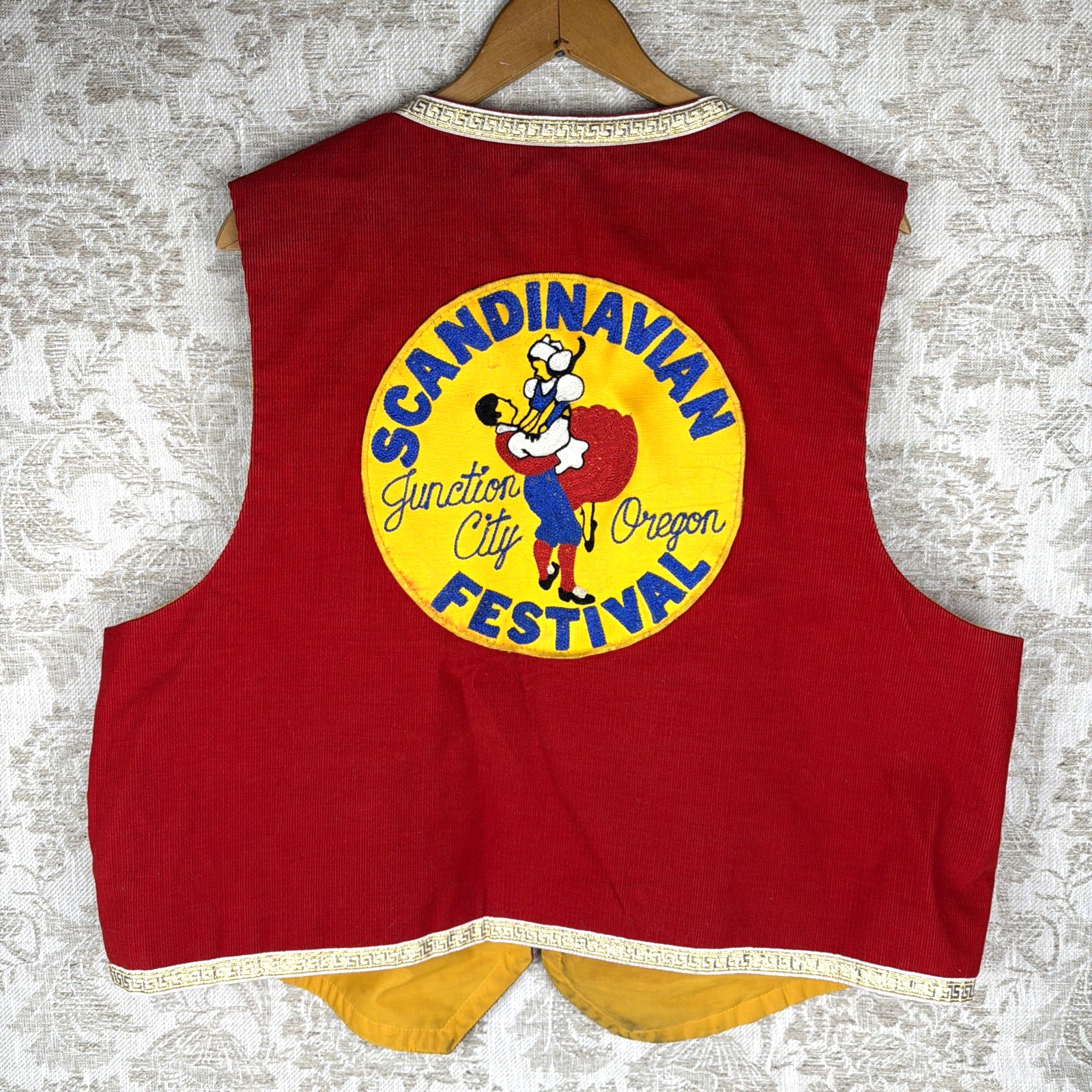 VTG 60s Lions Club Vest Pins Patches Junction City Oregon Scandinavian Festival