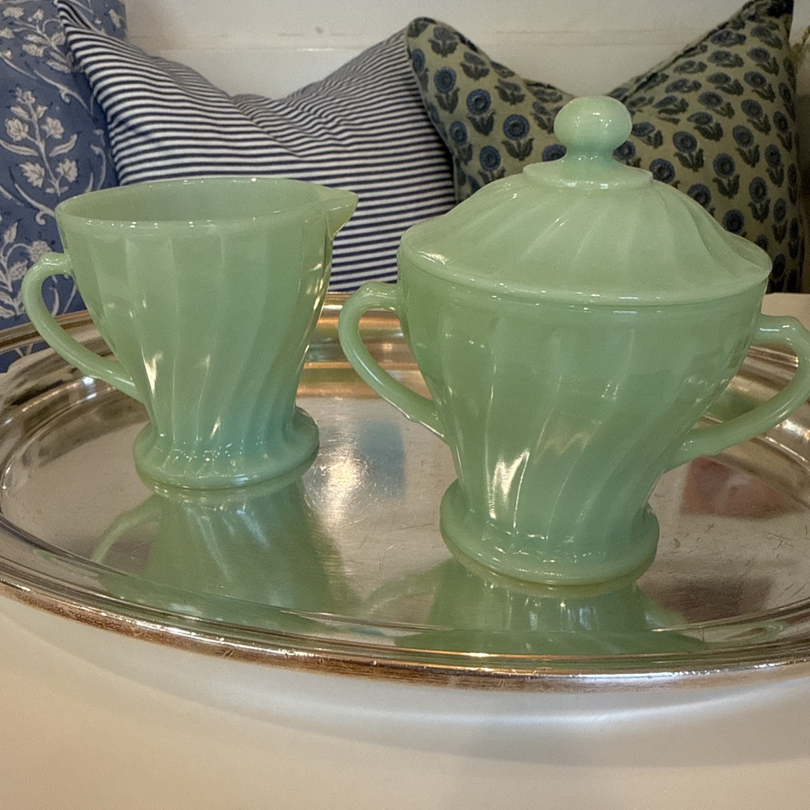 Vintage ANCHOR HOCKING Jadeite Green Swirl Shell Sugar Bowl Lid Creamer Set USA