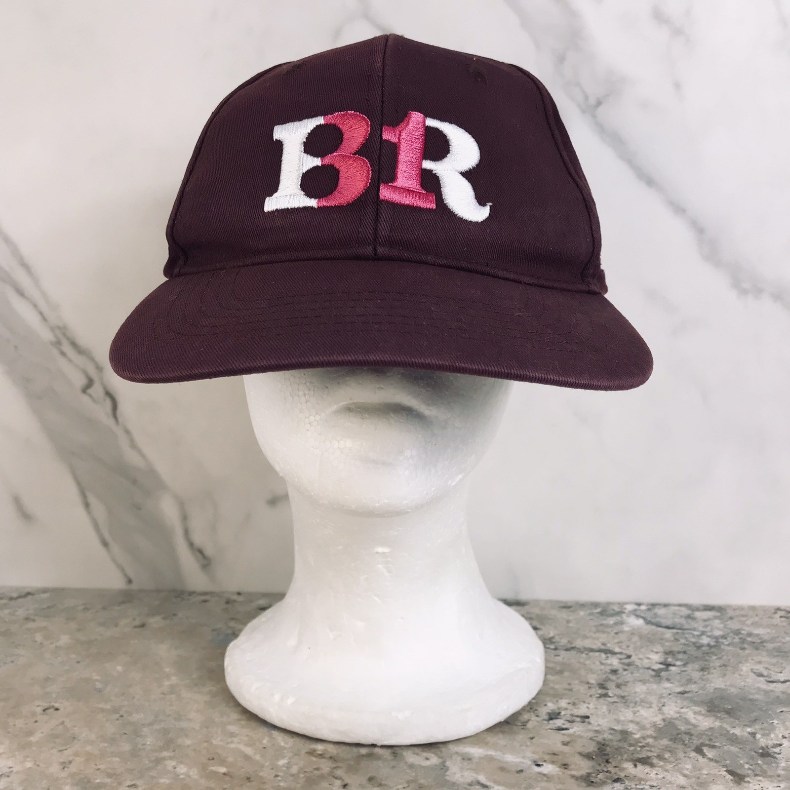 VINTAGE BASKIN ROBBINS EMBROIDERED LOGO STRAPBACK HAT