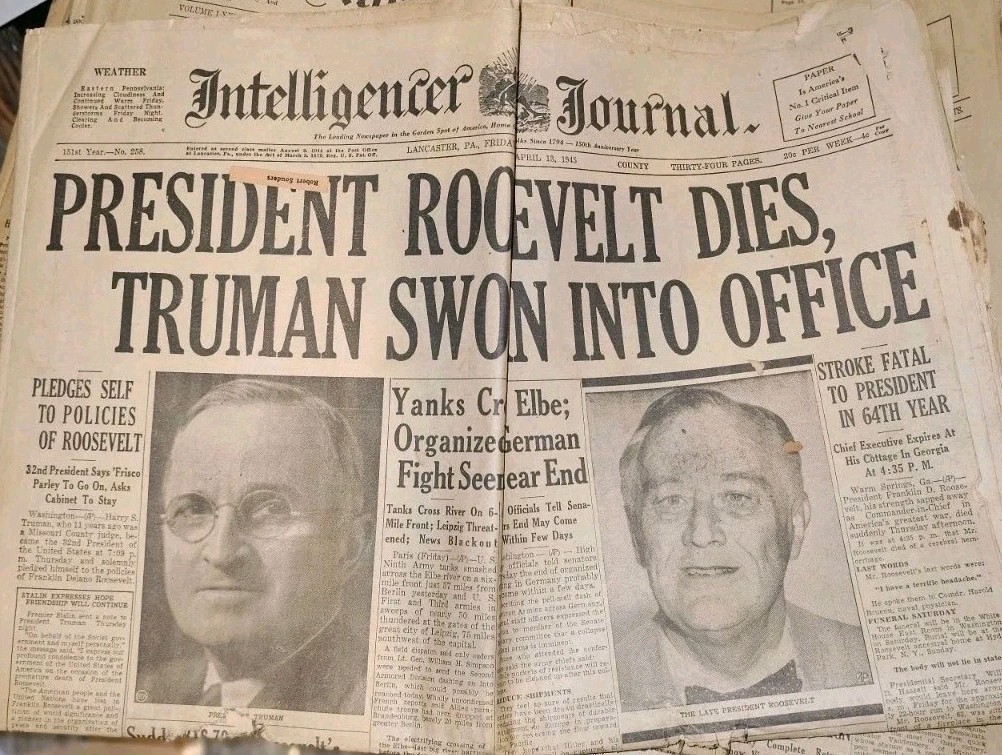 Vintage Newspaper Lot FDR Dies Orson Welles War of the Worlds 1938-45 Lancaster Vintage Newspaper Lot FDR Dies Orson Welles War of the Worlds 1938-45 Lancaster
