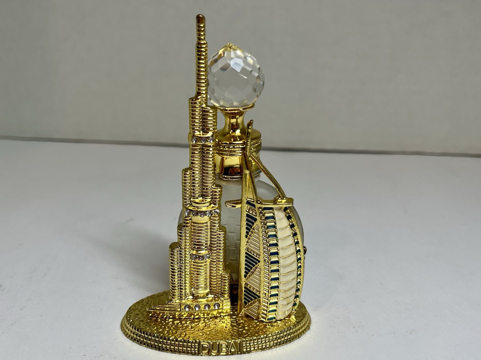 Empty Perfume Bottle: Mini Replica of Dubai\'s Burj Khalifa/Burj Al Arab on stand