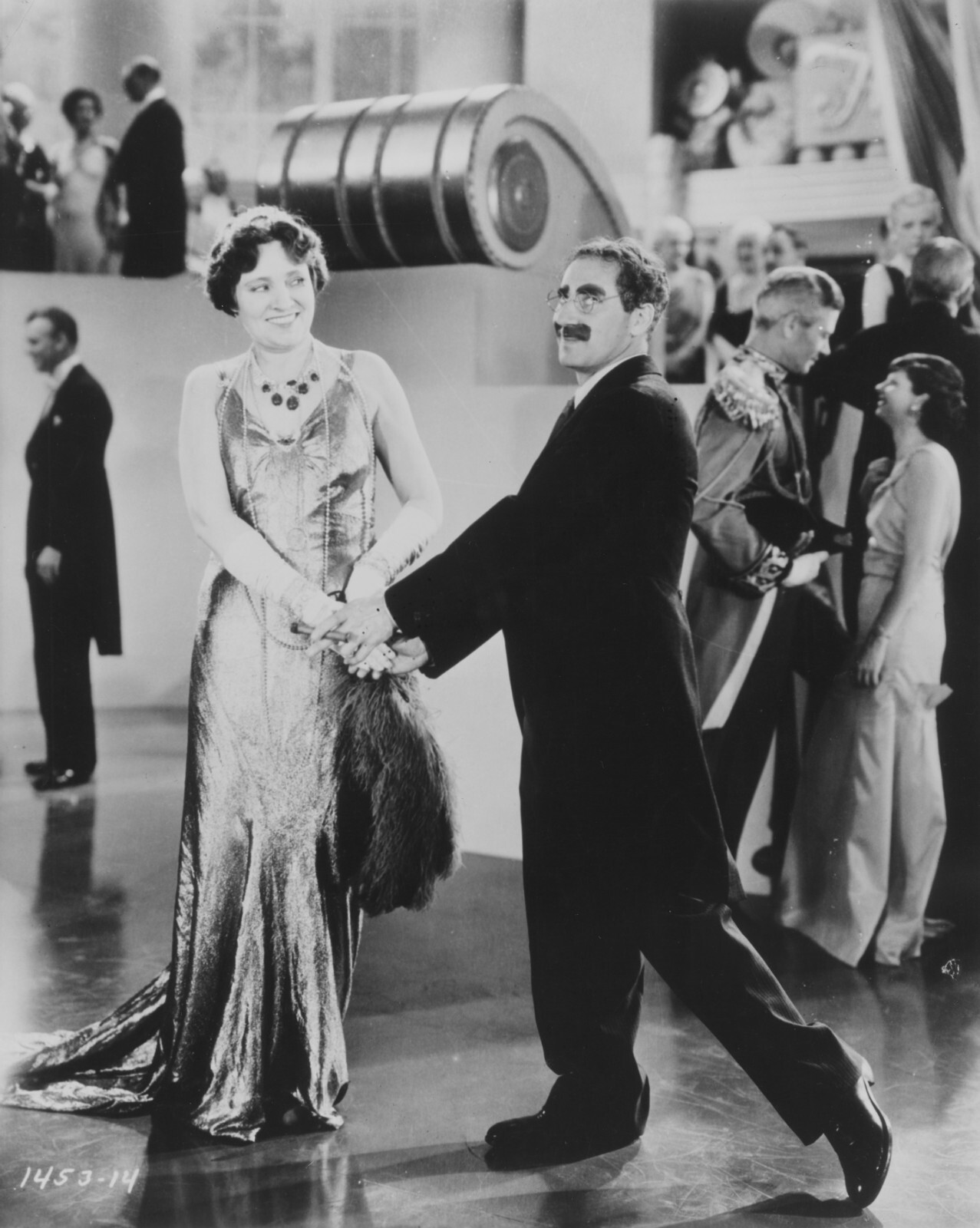THE MARX BROTHERS DUCK SOUP  8X10 PHOTO #Z467