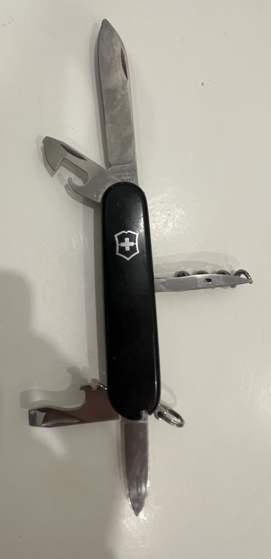 Swiss Officers Tourist Pocket Folding Knife Victorinox Black Handle