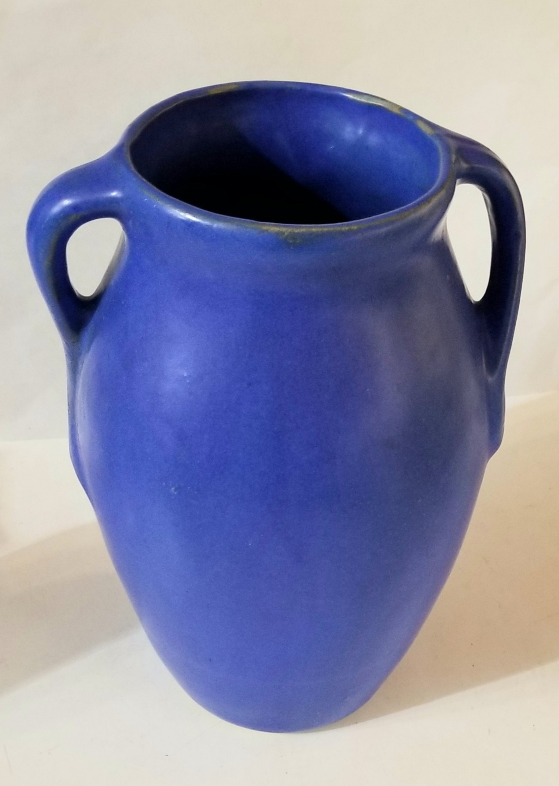 Vintage Burley Winter Pottery Twist Handles Nearly Cobalt Electric Blue Vase 7.7