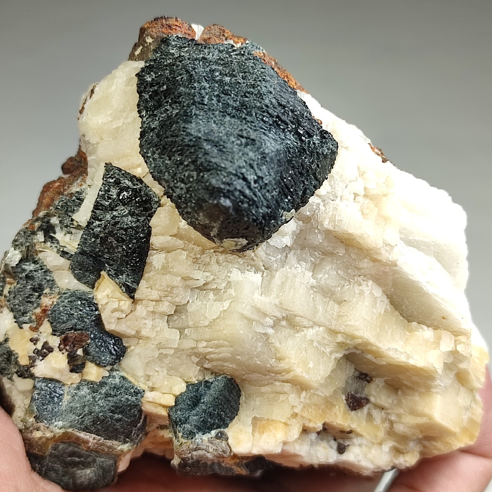 Franklinite Huge Specimen With Nice Size &  Growth# 580gm-Badakhshan,Afg. 