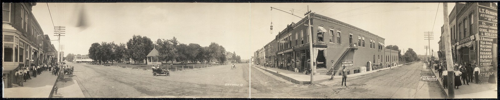 Photo:Glenwood Iowa 1908 Panoramic Commercial Street Scene Downtown