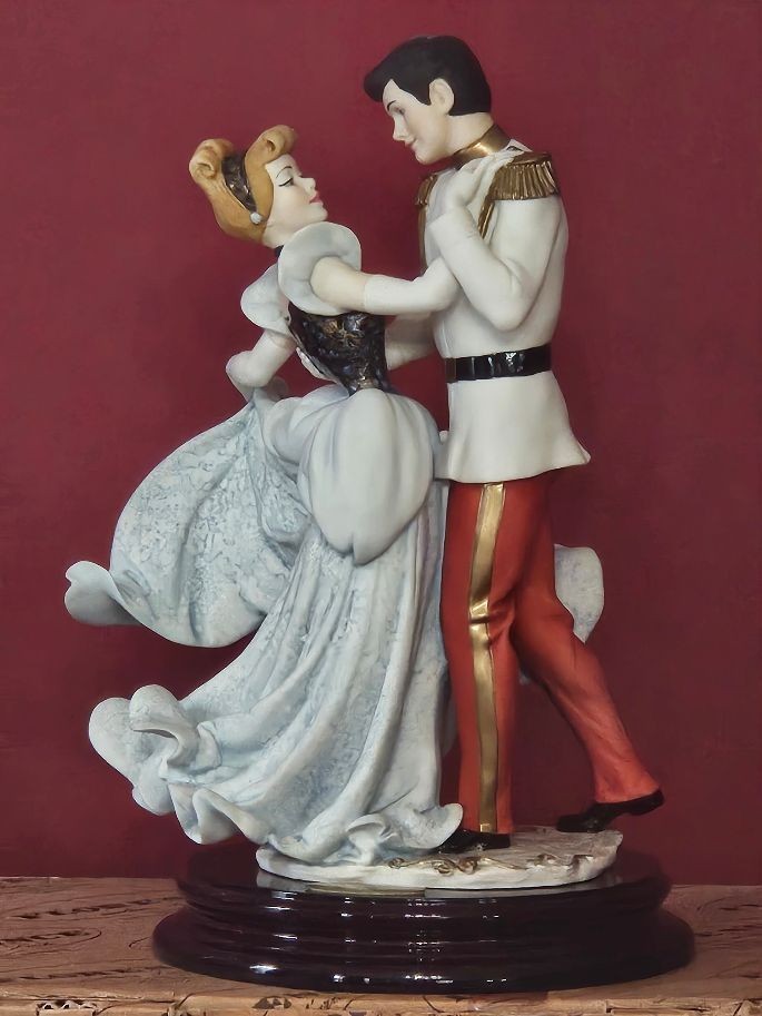 1997 DISNEY GIUSEPPE ARMANI CINDERELLA AND THE PRINCE DISNEYANA CONVENTION LE