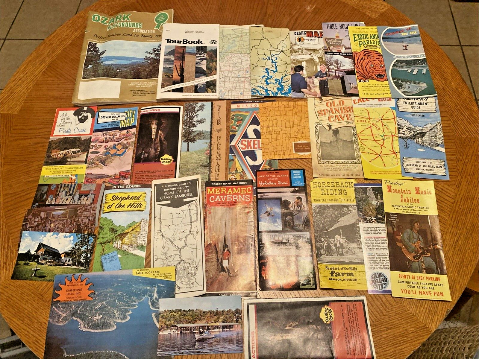 Missouri Travel Brochure Map Pamphlet Ephemera Vintage 1960s 1970s Lot 28 pieces