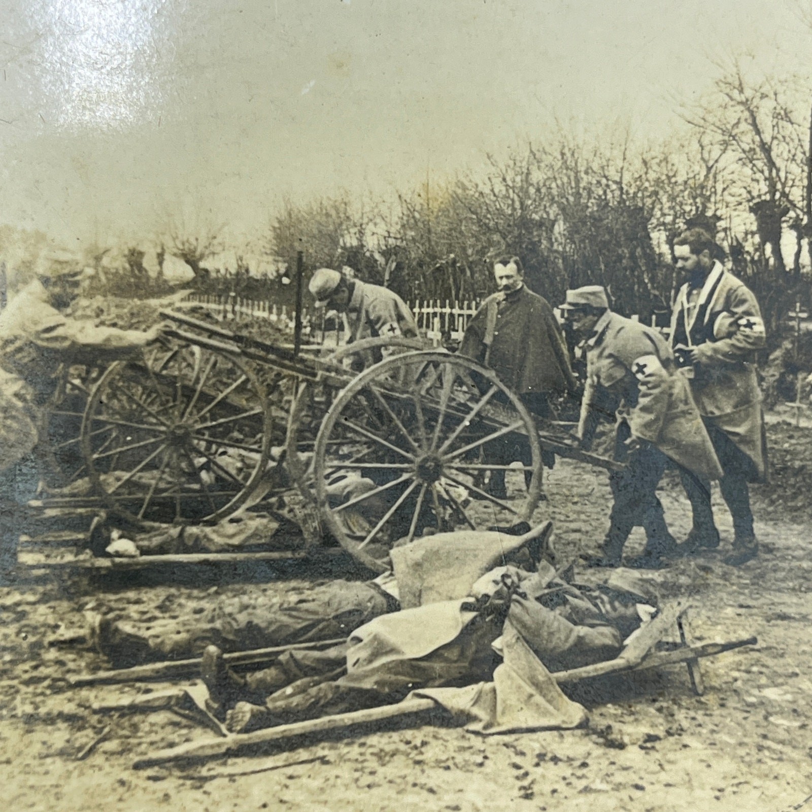 1918 Bois France Arrival of the Dead at Cemetary Postmortem WWI Stereoview H4-5